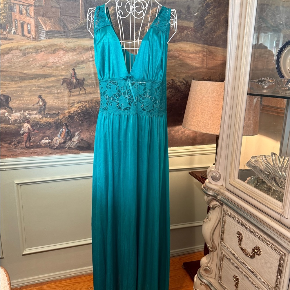 NWOT Vintage Soft moments 75022 Turquoise Lace Maxi Dress